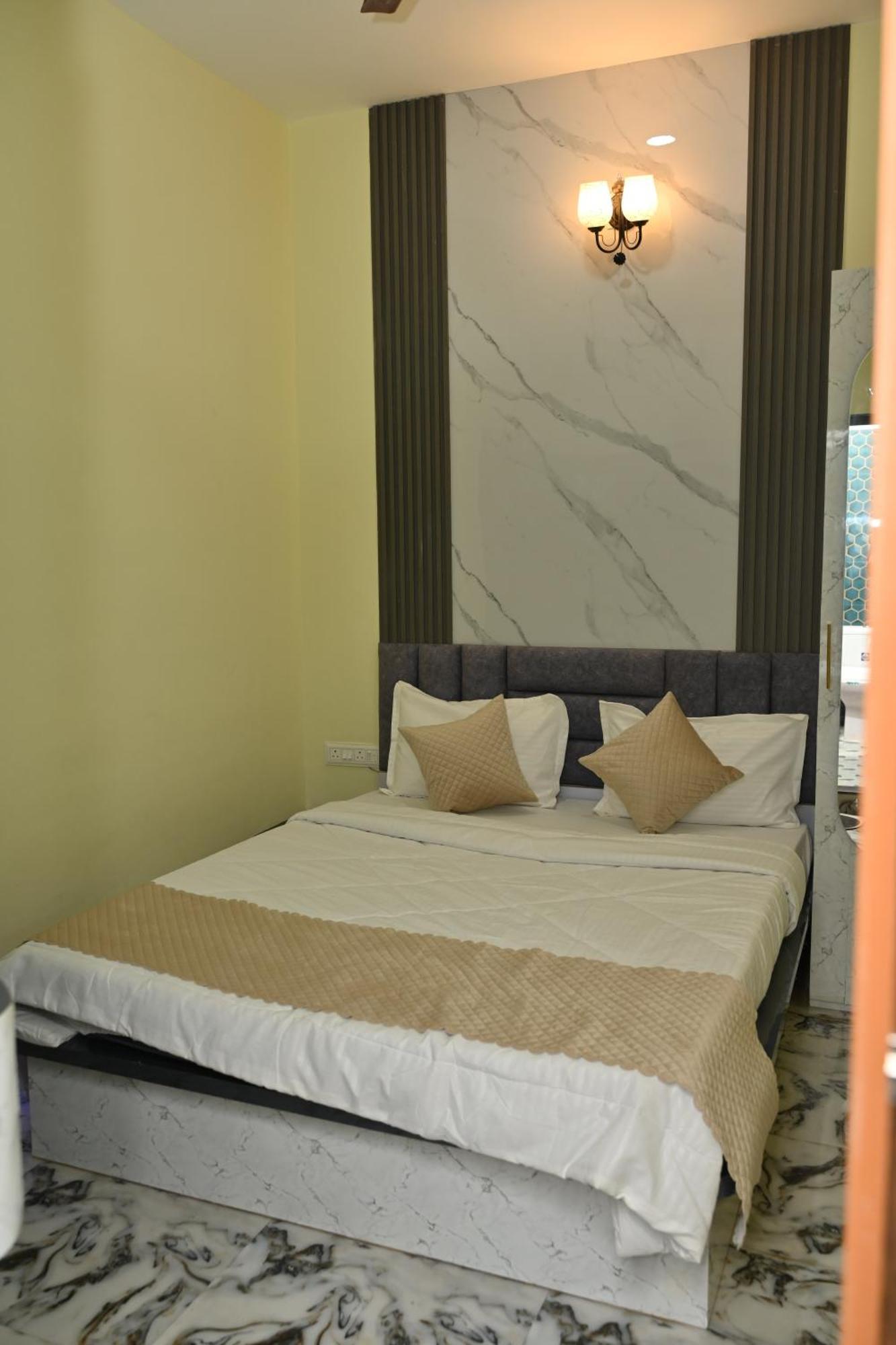 The Vintage Plaza Hotel Baripada Exterior photo