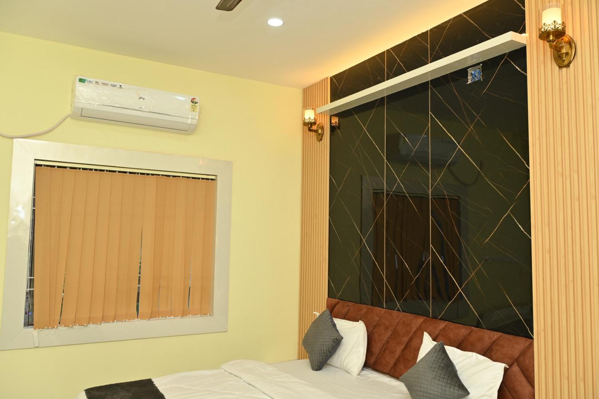 The Vintage Plaza Hotel Baripada Exterior photo