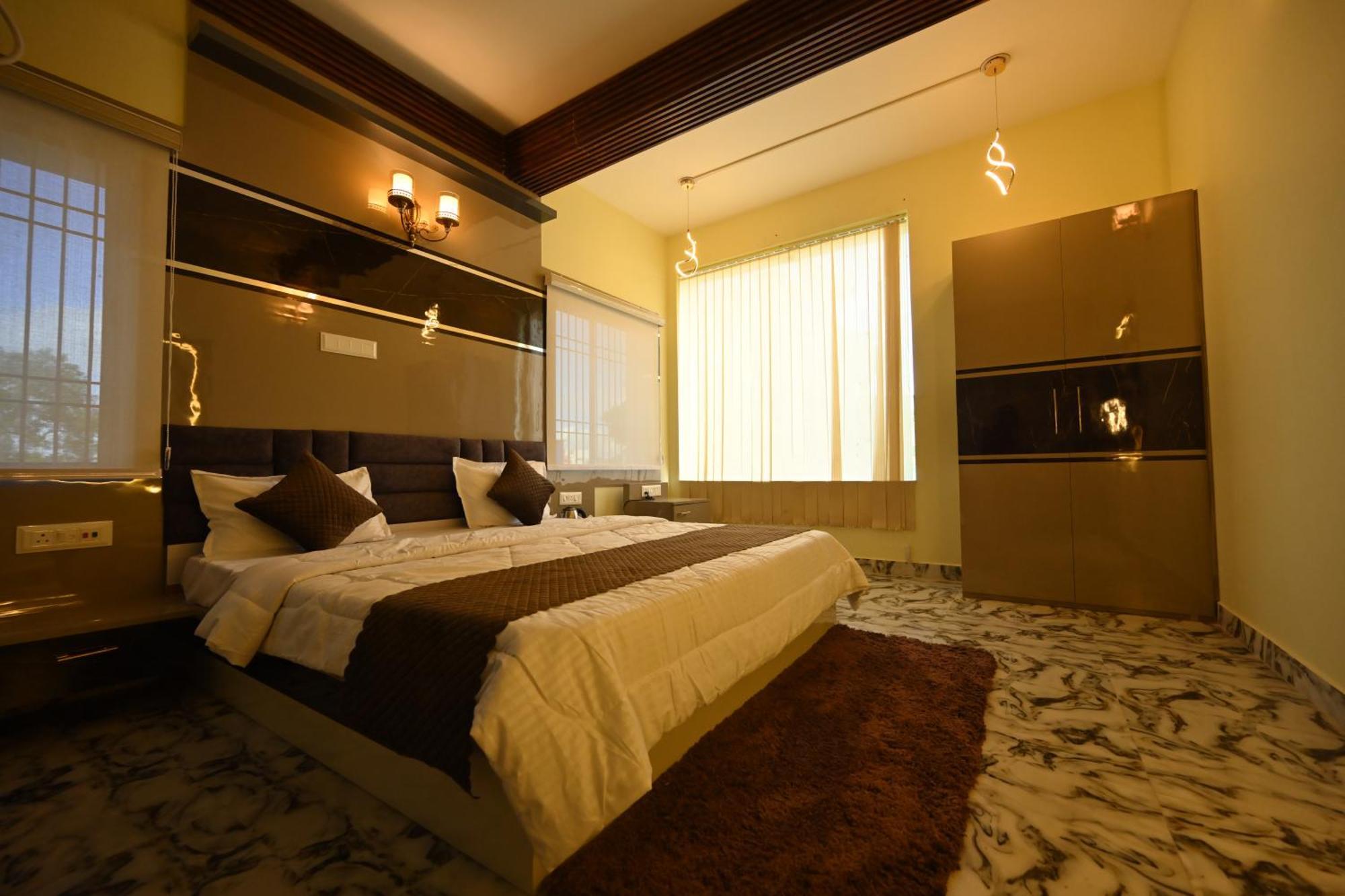 The Vintage Plaza Hotel Baripada Exterior photo